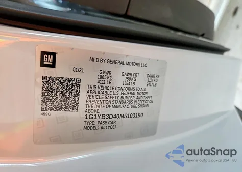 2021 Chevrolet Corvette Stingray 2Lt z USA, uszkodzony, nr VIN 1G1YB3D40M5103190